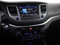 Hyundai Tucson  2.0 CRDi 