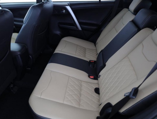 Toyota RAV 4  2.5 Hybrid 