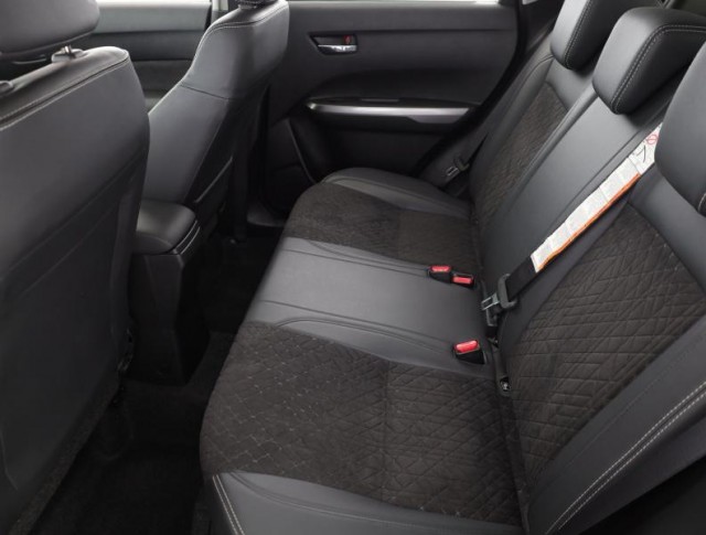 Suzuki Vitara  1.5 Hybrid 