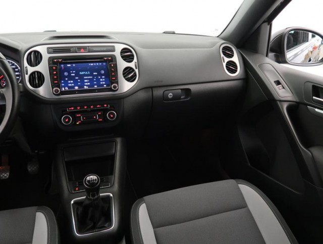 Volkswagen Tiguan  2.0 TDI 