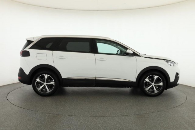 Peugeot 5008  PureTech 130 