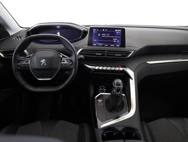 Peugeot 5008  PureTech 130 