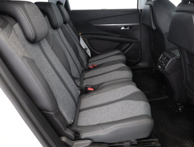 Peugeot 5008  PureTech 130 