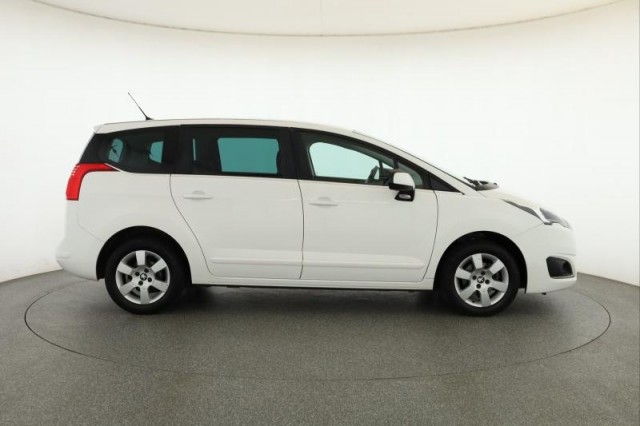 Peugeot 5008  1.6 HDi 