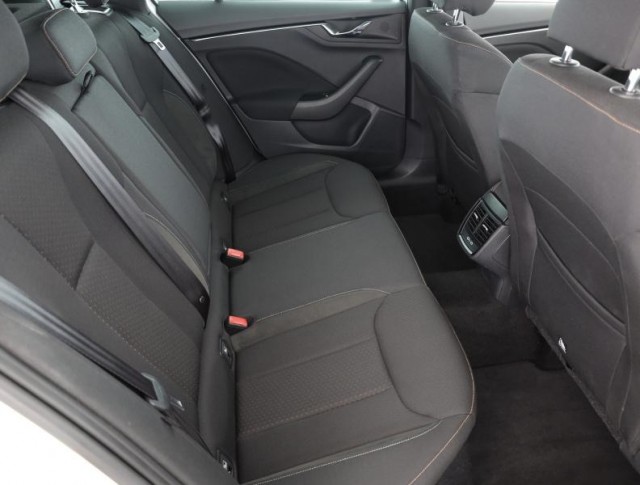 Škoda Kamiq  1.5 TSI 
