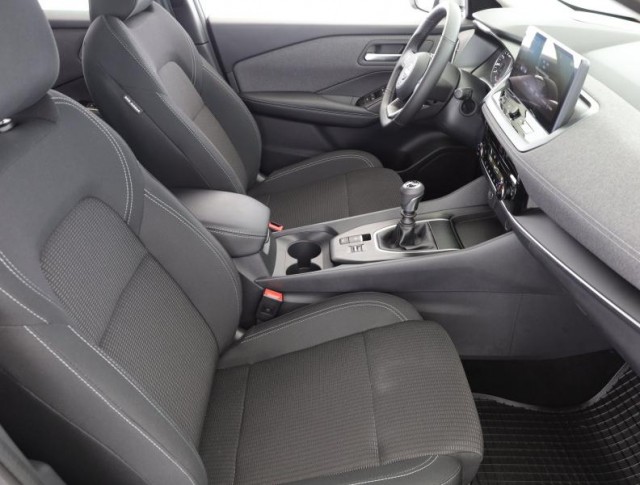 Nissan Qashqai  1.3 DIG-T MHEV 