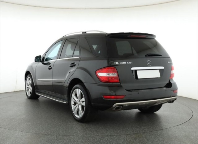 Mercedes-Benz ML  ML 300 CDI 