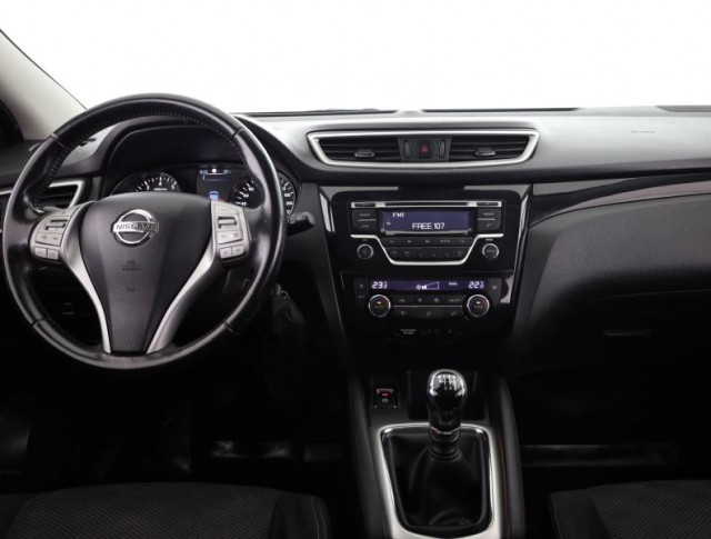 Nissan Qashqai  1.2 DIG-T 