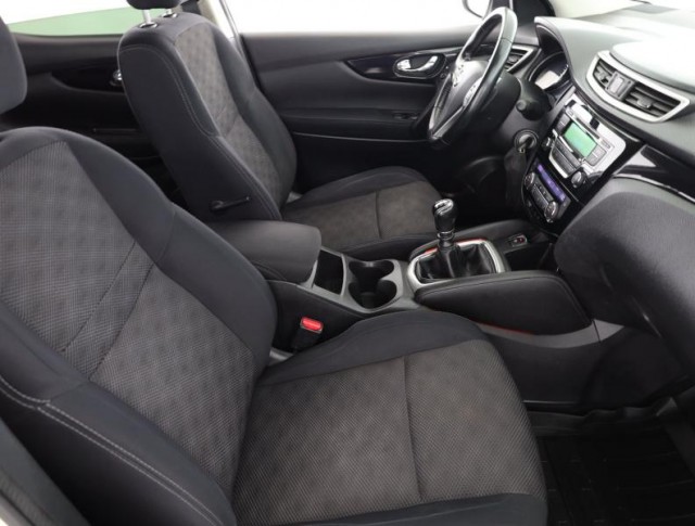Nissan Qashqai  1.2 DIG-T 