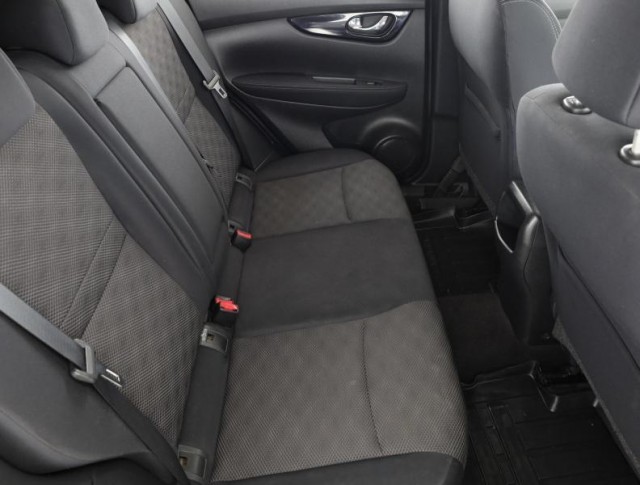 Nissan Qashqai  1.2 DIG-T 