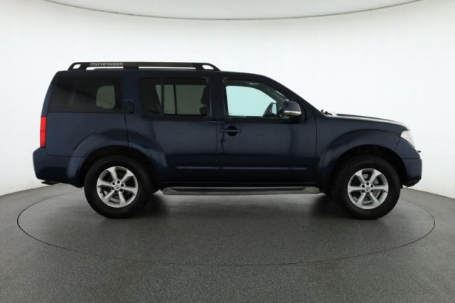 Nissan Pathfinder  2.5 dCi 