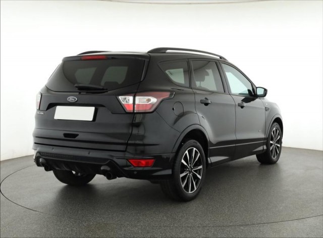 Ford Kuga  2.0 TDCi ST-Line