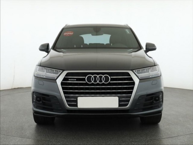 Audi Q7  3.0 TDI 