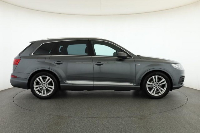 Audi Q7  3.0 TDI 