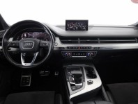 Audi Q7  3.0 TDI 