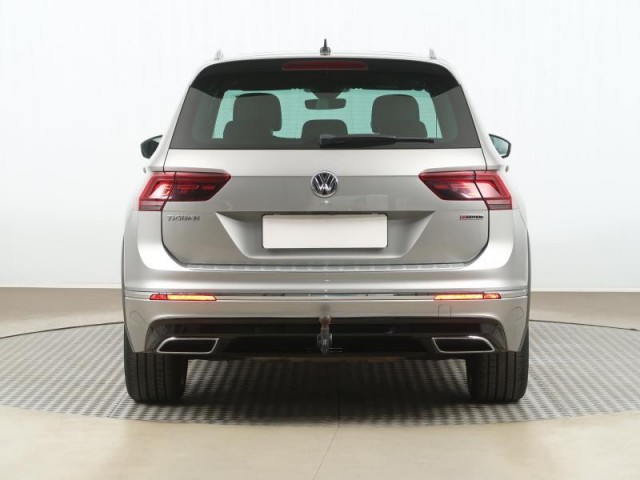 Volkswagen Tiguan  2.0 TSI R-Line