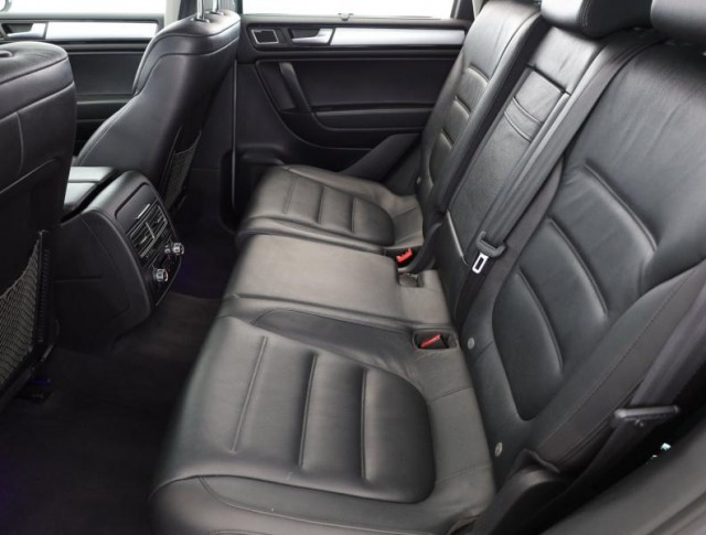 Volkswagen Touareg  3.0 TDI R-Line