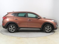 Hyundai Tucson  2.0 CRDi 