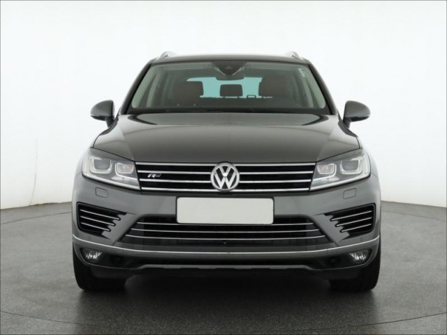 Volkswagen Touareg  3.0 TDI 