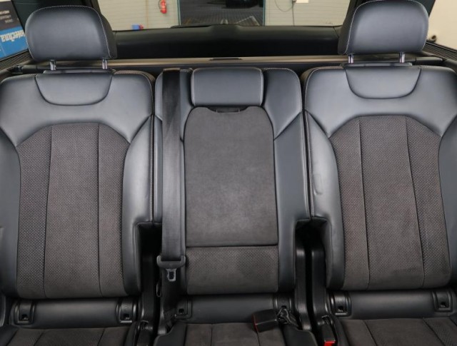 Audi Q7  3.0 TDI S-Line