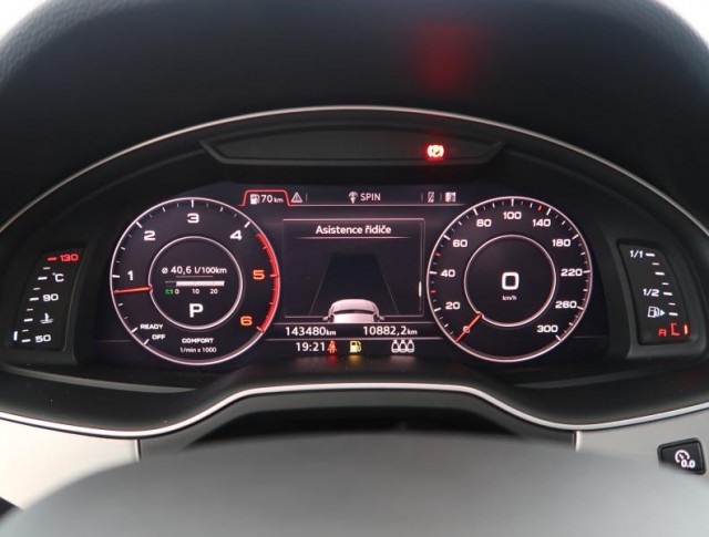 Audi Q7  3.0 TDI S-Line