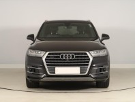 Audi Q7  3.0 TDI S-Line