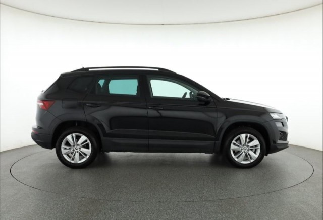 Škoda Karoq  1.5 TSI Fresh