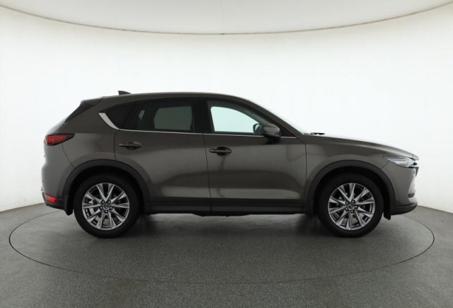 Mazda CX-5  2.5 Skyactiv-G Revolution TOP