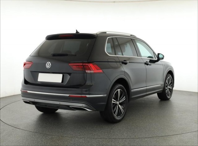 Volkswagen Tiguan  2.0 TSI Highline