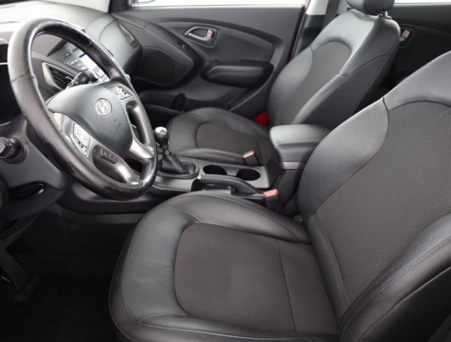 Hyundai ix35  1.6 GDI Trikolor Plus