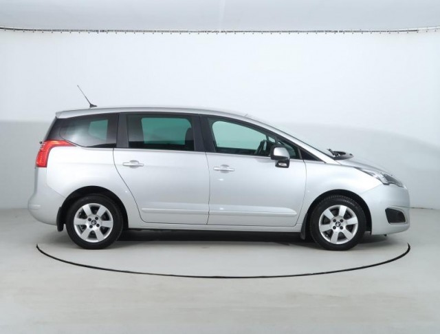 Peugeot 5008  1.6 BlueHDi 