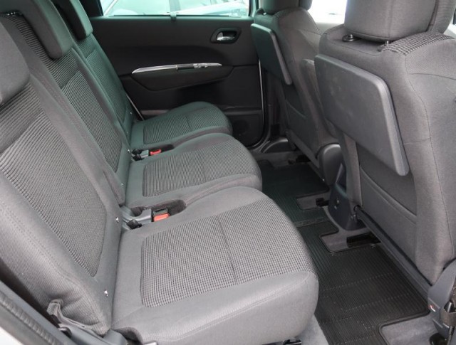 Peugeot 5008  1.6 BlueHDi 