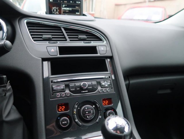 Peugeot 5008  1.6 BlueHDi 