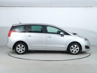 Peugeot 5008  1.6 BlueHDi 