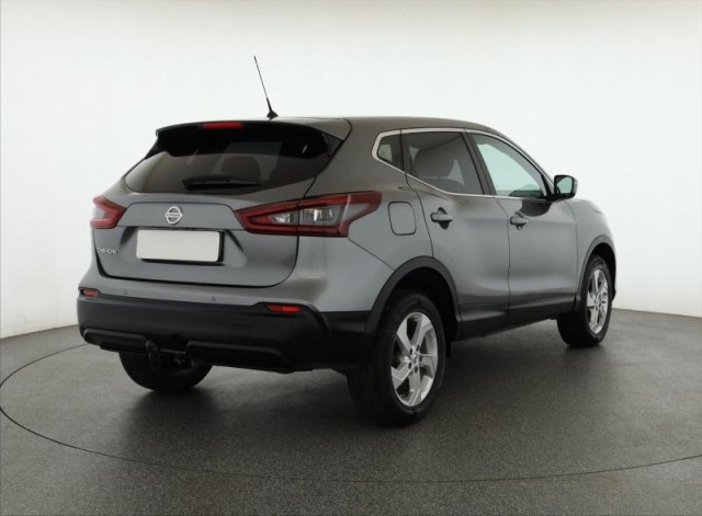 Nissan Qashqai  1.3 DIG-T 