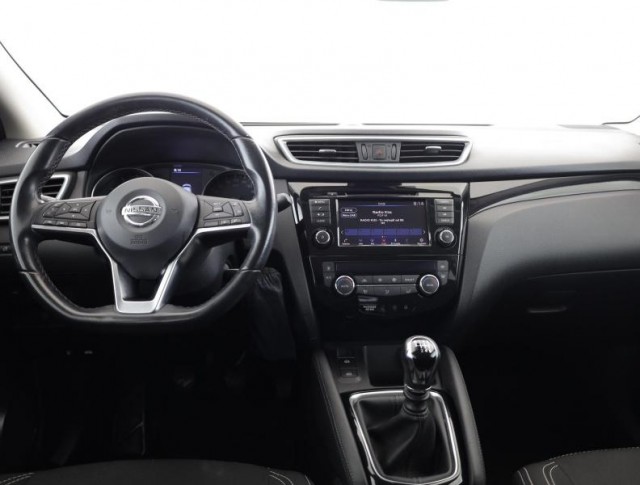 Nissan Qashqai  1.3 DIG-T 