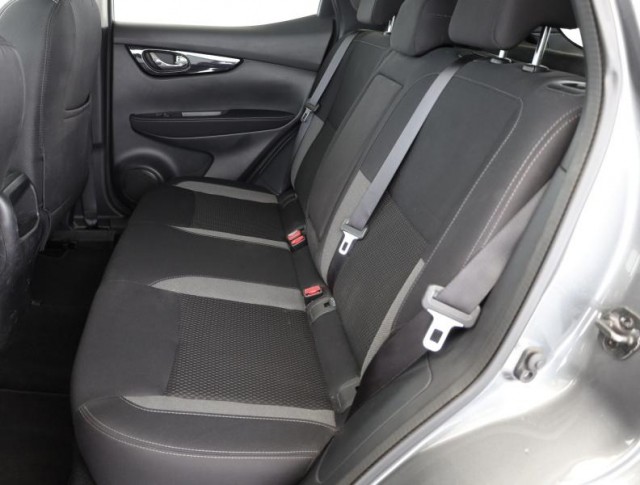 Nissan Qashqai  1.3 DIG-T 