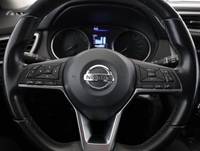 Nissan Qashqai  1.3 DIG-T 