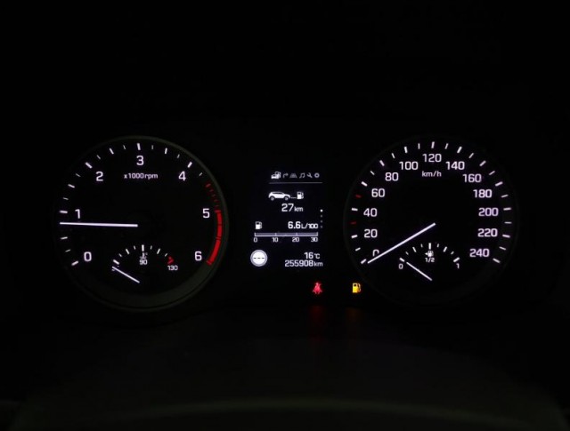 Hyundai Tucson  1.7 CRDi 