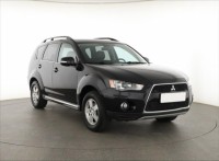 Mitsubishi Outlander  2.2 DI-D Instyle