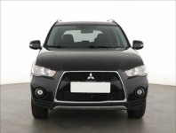 Mitsubishi Outlander  2.2 DI-D Instyle