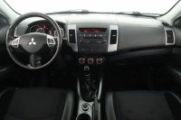 Mitsubishi Outlander  2.2 DI-D Instyle