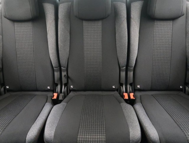 Peugeot 5008  PureTech 130 