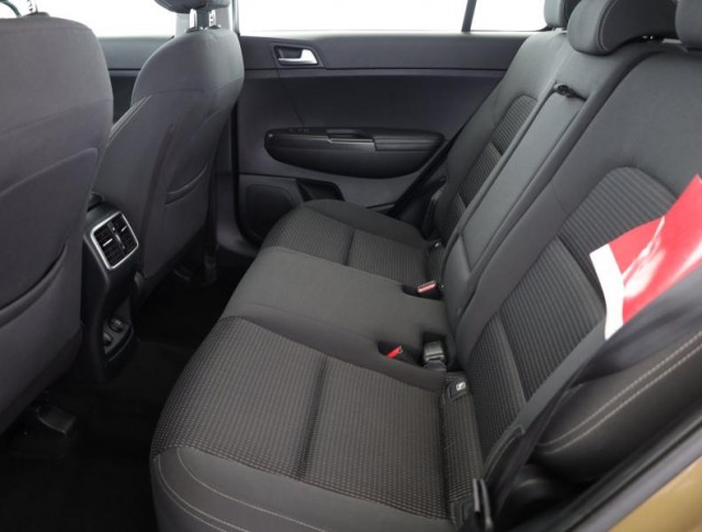 Kia Sportage  2.0 CRDi 
