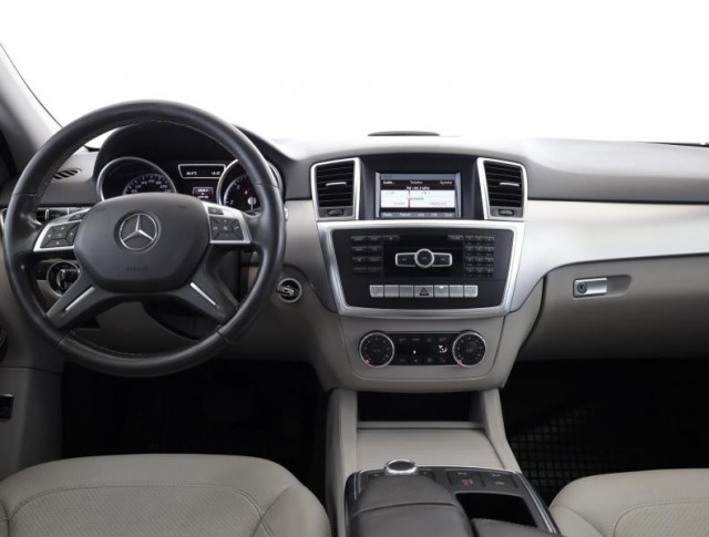 Mercedes-Benz ML  ML 350 BlueTEC 