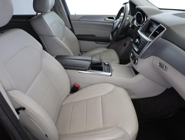 Mercedes-Benz ML  ML 350 BlueTEC 