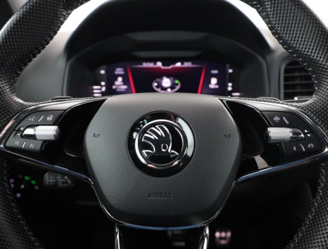 Škoda Karoq  1.5 TSI Sportline