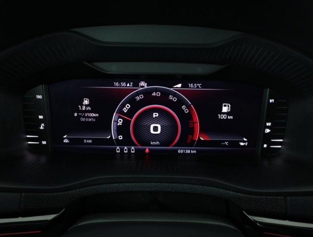 Škoda Karoq  1.5 TSI Sportline