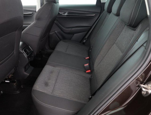 Škoda Karoq  1.6 TDI Style Plus