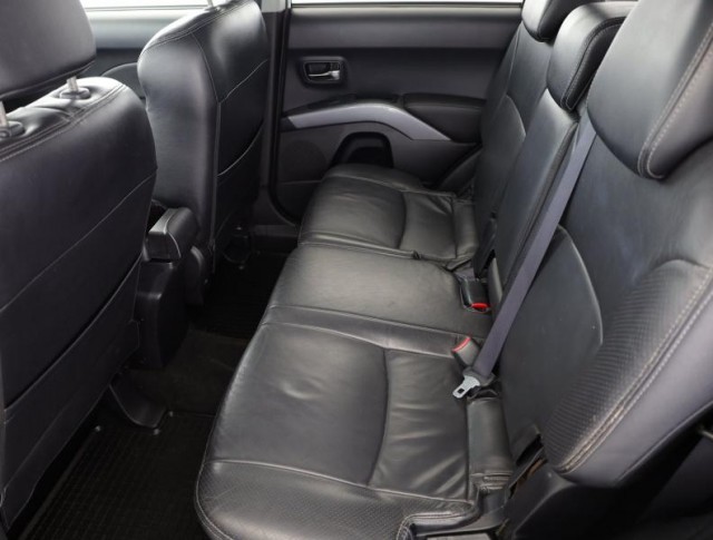 Peugeot 4007  2.2 HDI 